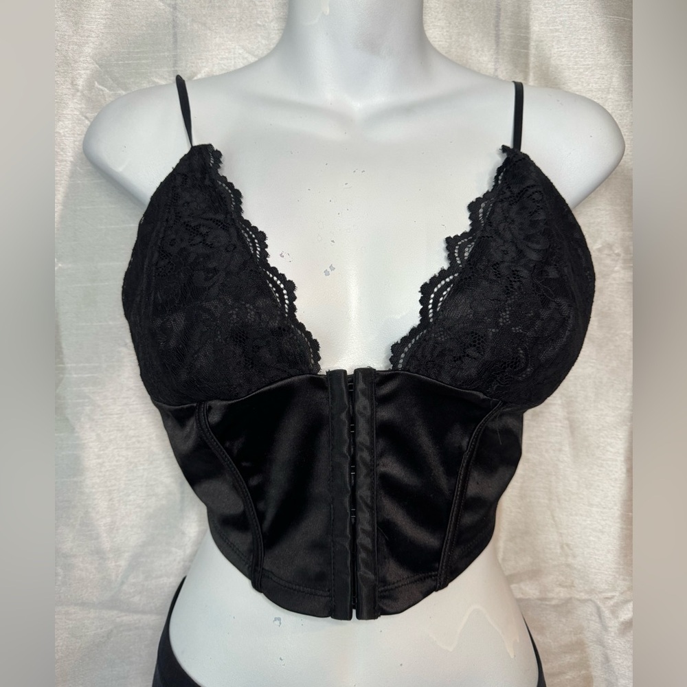 SHEIN lacy cup tank top